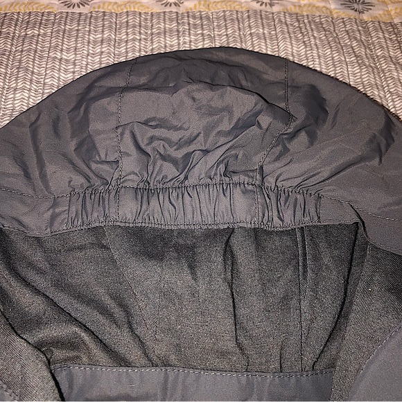 Youth Girl’s Gray & Pink Magellan Rain Jacket - Picture 5 of 6